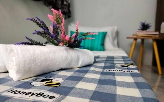 Homey 9pax 3BR MRT Cheras Tmn Suntex I HomeBrickz