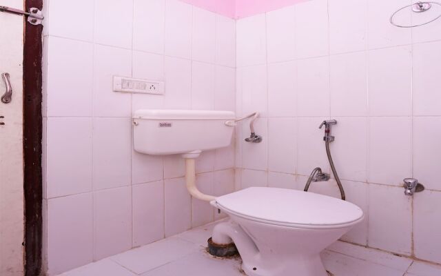 OYO 9558 Hotel Chhavi Holidays