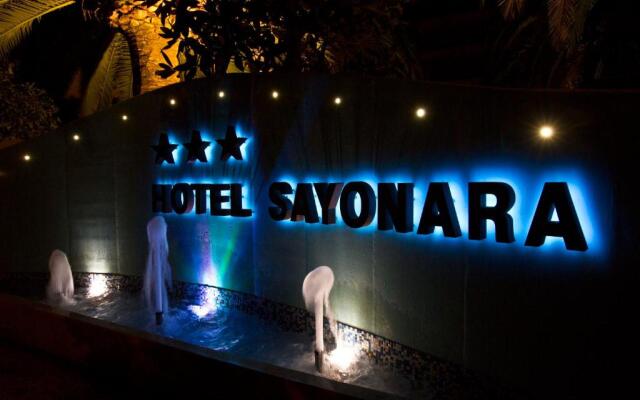 Hotel Sayonara