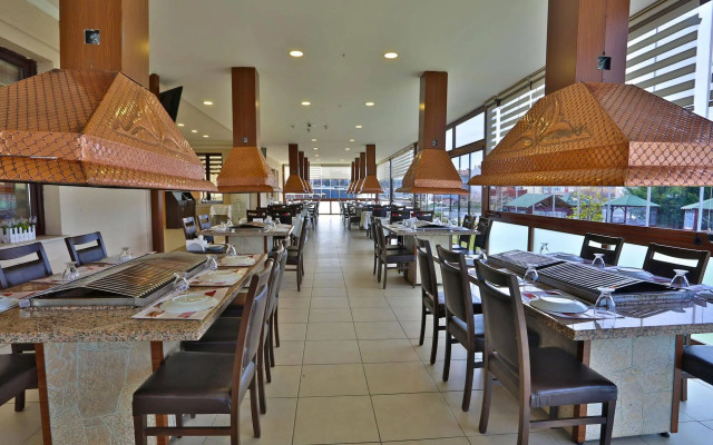 Bon Hotel City & Resort