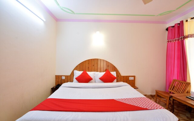 Hotel Thakur