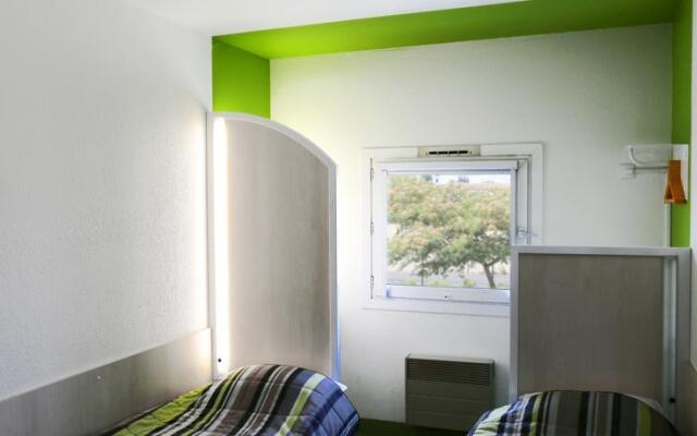 Hotel F1 Orange Centre Echangeur A7 A9