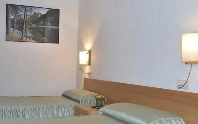 Hotel Saloria