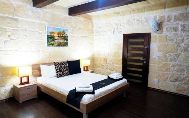 Mixel Gozitan Villa and Pool