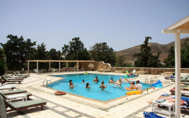 Armadoros Hotel Ios Backpackers