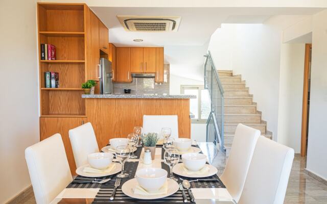 Hector Beach Villa - Sandy Beach Villas