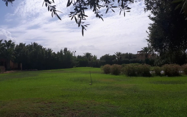 Apple Villa 33