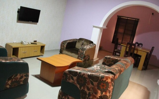 Ayoluyem Hotel