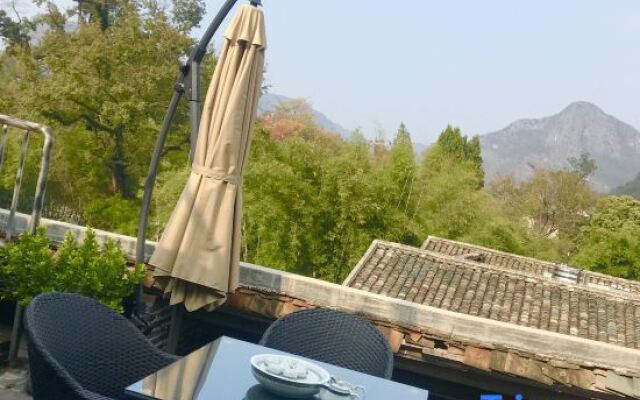 Zuo Jing Guan Tian Panorama Inn