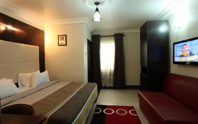Prince Of Anthony 1960 Hotel-apartment