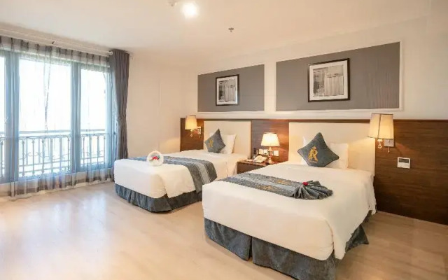 Rex Quang Binh Hotel