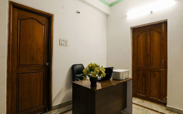 Krupa Service Apartment by OYO Rooms