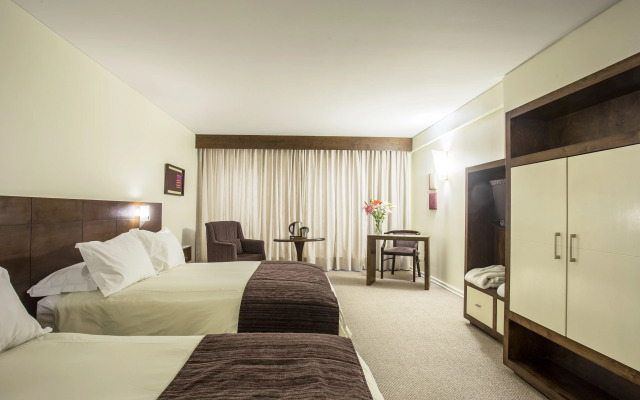 MR Hotel