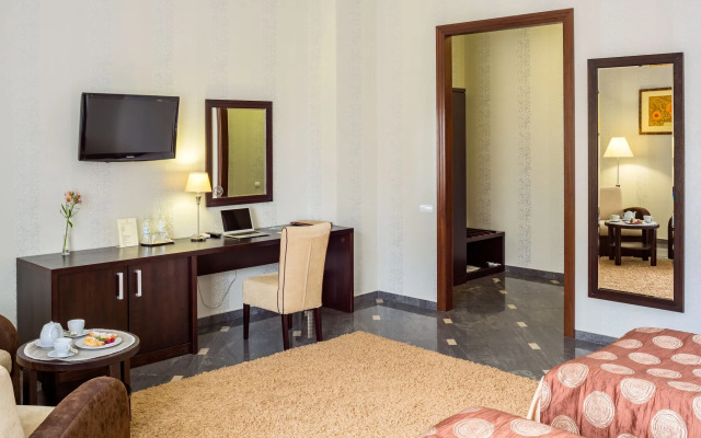 Taurus Hotel & SPA