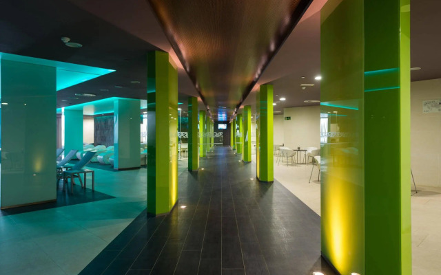 Hotel HD Beach Resort & SPA