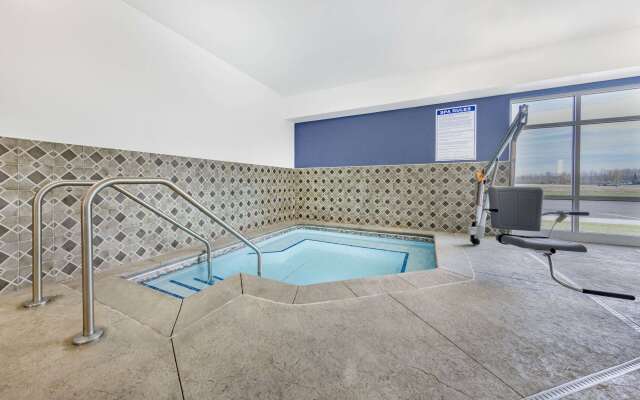 AmericInn by Wyndham International Falls