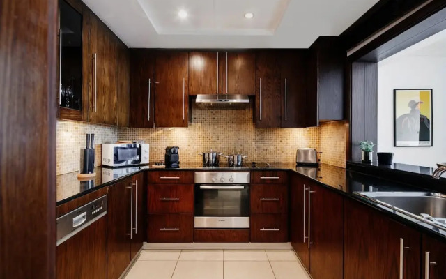 Fantastay Downtown Blvd 8