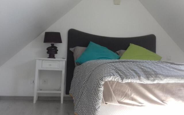 Beau Studio Au Calme Proche de la Cathedrale (Adults Only)