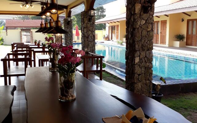 Taratai Villa