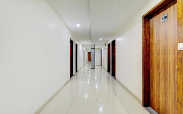 Hotel Shreenath by OYO Rooms