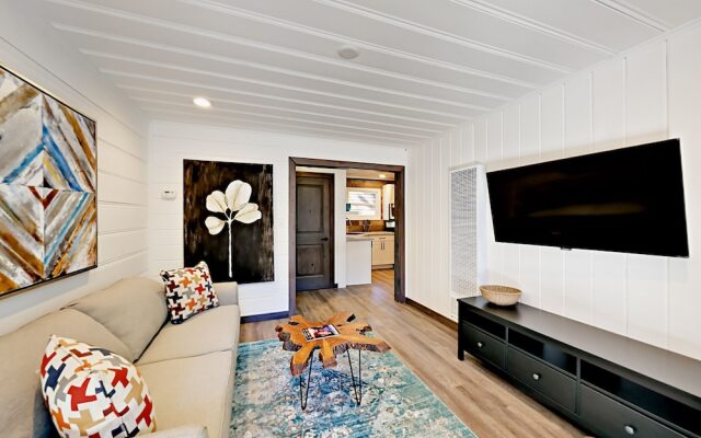 4093 Manzanita Ave Cabin Unit 4