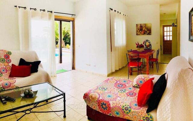 Villa Mariola with private pool, sea view, Sat-tv & free Wifi