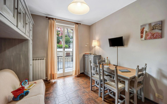 Borgo Della Rovere E2/8