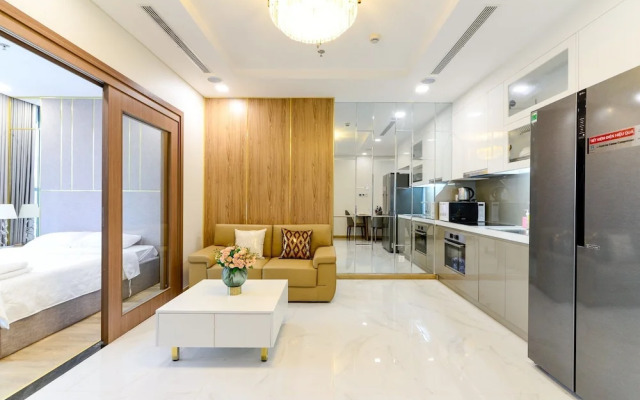 Somi Luxstay Landmark 81