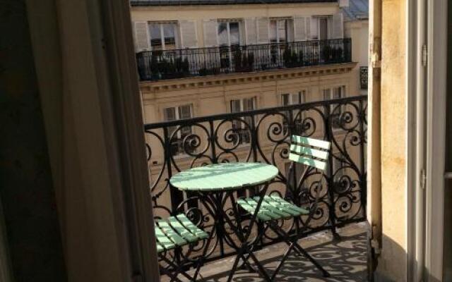 Bed and Breakfast Paris Arc de Triomphe