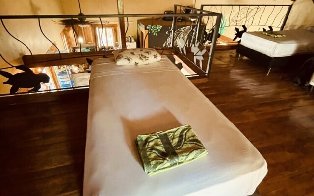 Urbano's Pacific Jungle Hostel