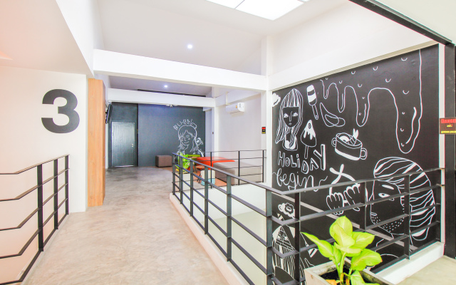 Super OYO 426 All Day Hostel @ Sukhumvit