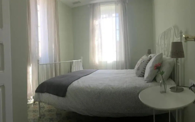 casa colonial tranquila