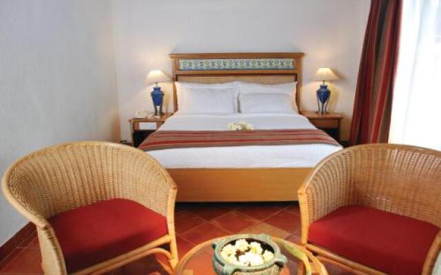 Leonia Holistic Destination
