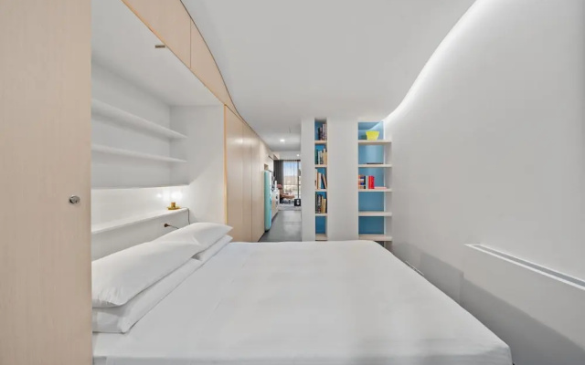 Stylish Studio in Acton With Stunning Water Views – Guest Rooms – Canberra