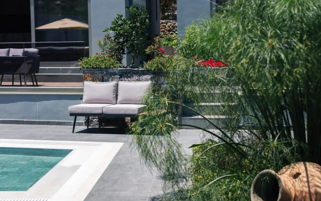 Isla Villas & Suites