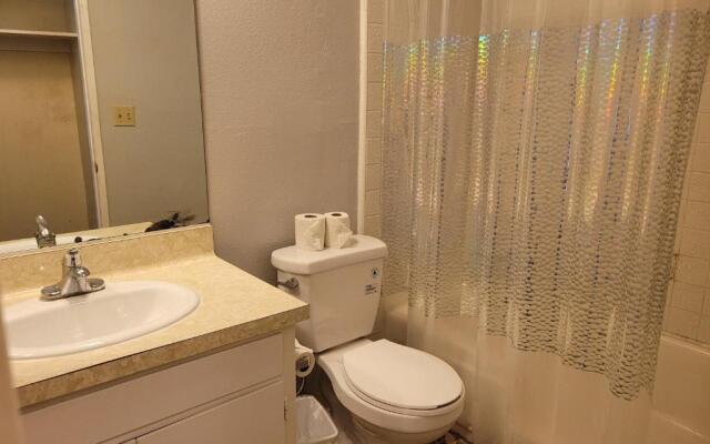 (A04) Simple Budget Private Studio Unit