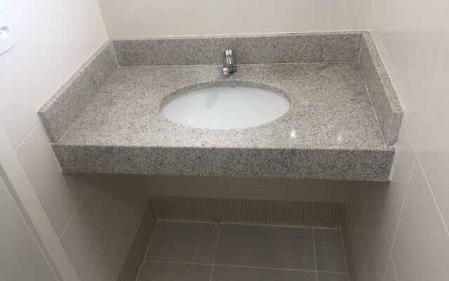 Apartamento Mobiliado no Edifício Domum