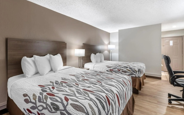 Red Roof Inn & Suites Sulphur Springs