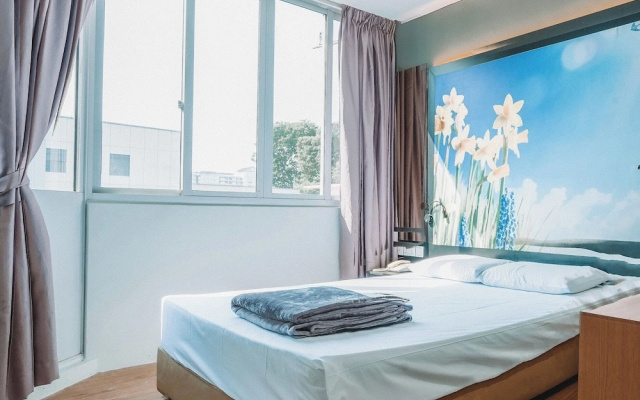 Hi Hotel Dot 11Hrs Stay from 10PM to 9AM – Guest Rooms – Singapore