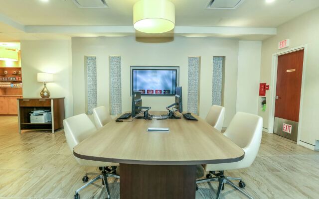 DoubleTree by Hilton Virginia Beach