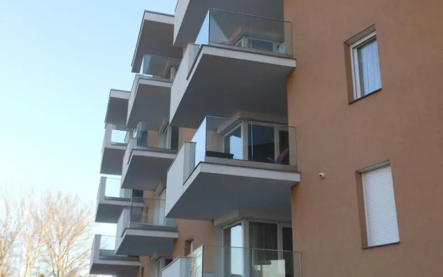 Solar Golden Beach Apartments