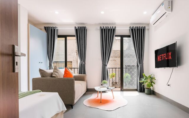 Cindy's Westlake Apartment