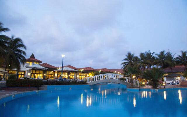 La Palm Royal Beach Hotel