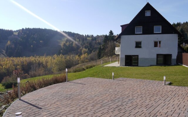 Peaceful Villa in the Hills of Jachymov Near Spas