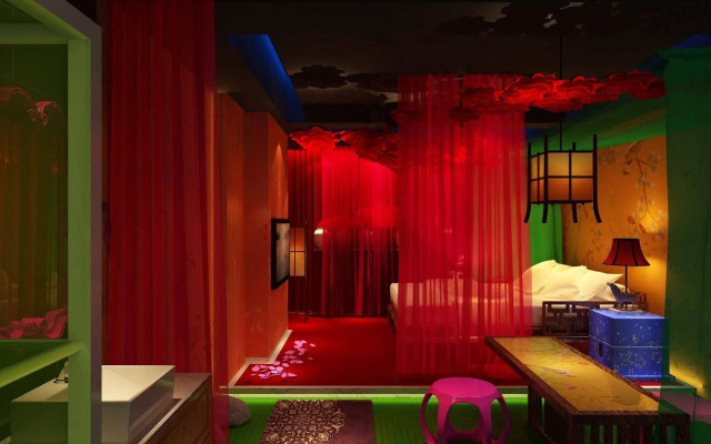 Swan of Love Shenzhen Luohu Hotel