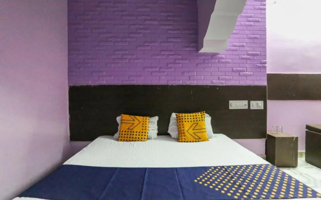 OYO 84859 Hotel Preet Palace