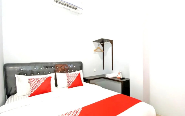 Guesthouse Pagi Sore Syariah by OYO Rooms
