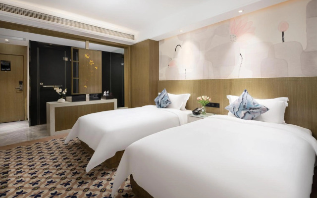 Paco Business Hotel - Longkou West