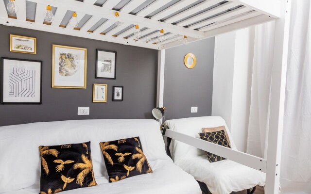 Home Hotel - Paruta 65