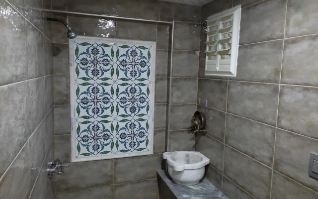 Shah Sultan Ozturk Hotel